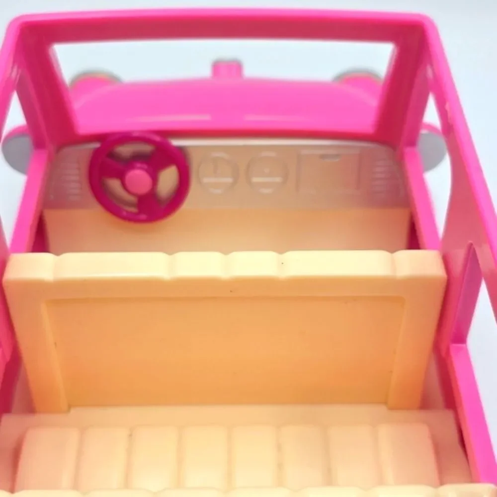 Li'l Woodzeez Pink Happy CAMP3R Breezy Buggy Car Toy